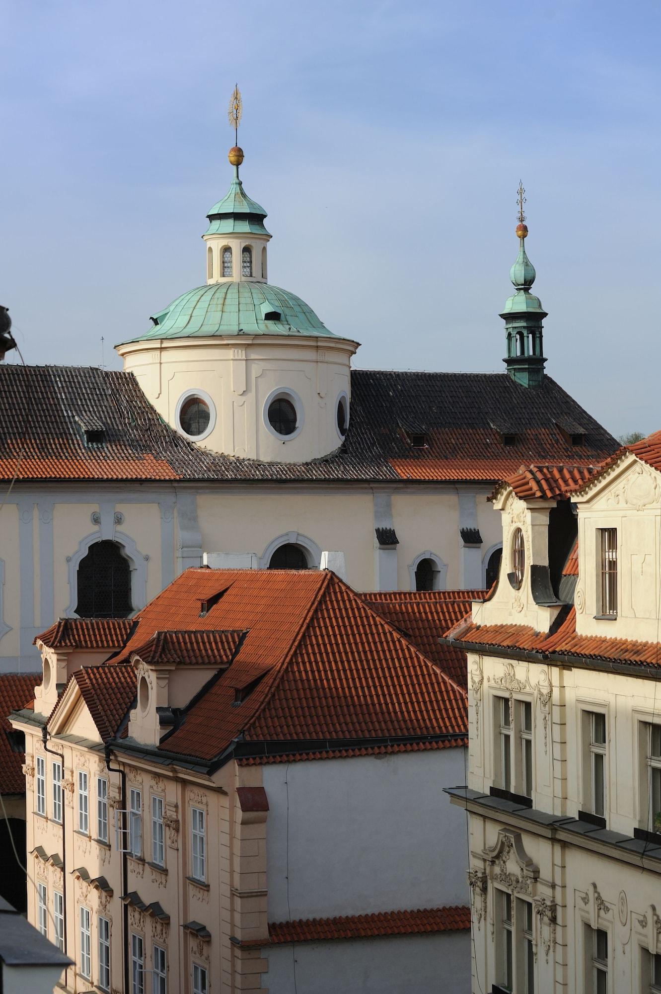 The Charles Hotel Praag Buitenkant foto