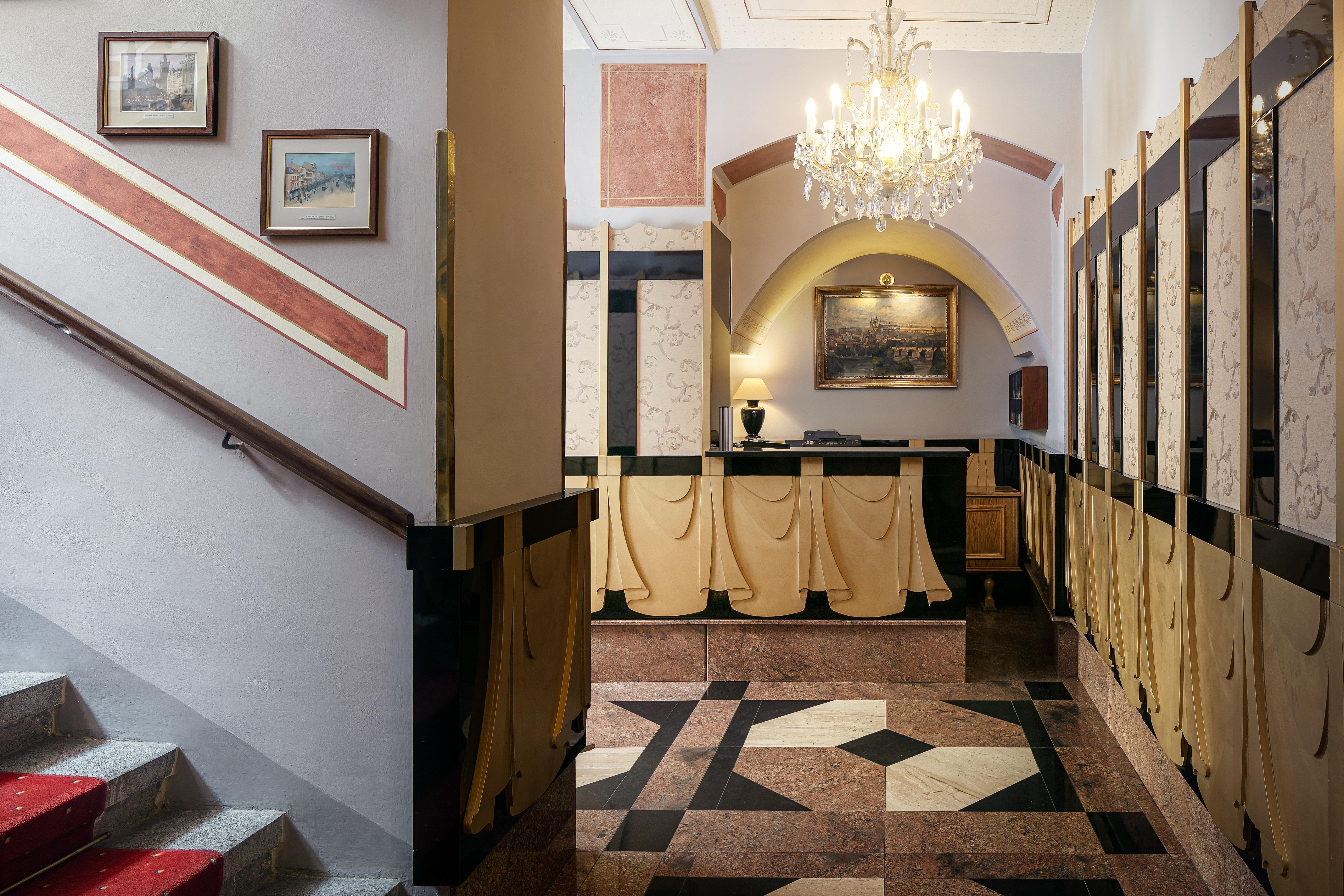 The Charles Hotel Praag Buitenkant foto